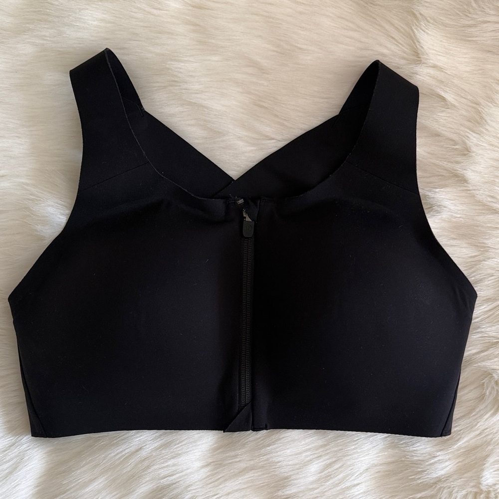 34DD Lululemon Enlite Zip-Front Sports Bra, High Support, Black